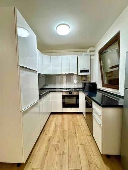 Apartament cu 2 camere semidecomandat, mobilat în Mărăști