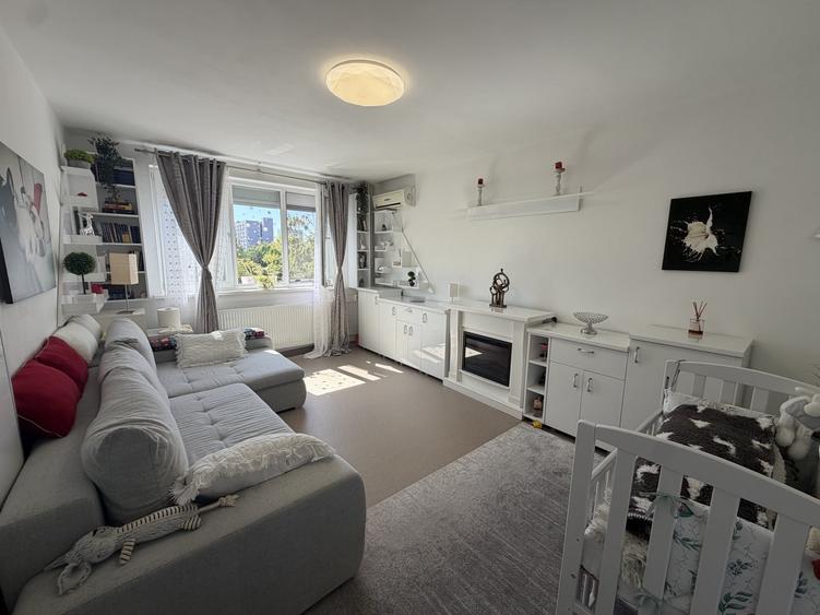 Apartament cu 2 camere decomandat, mobilat în Titan