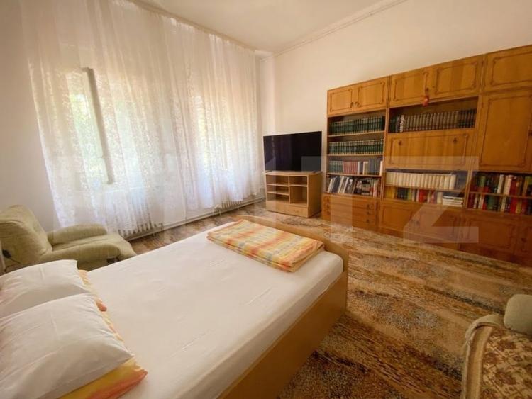 Casă individuală cu 7 camere cu Canalizare în Iosefin
