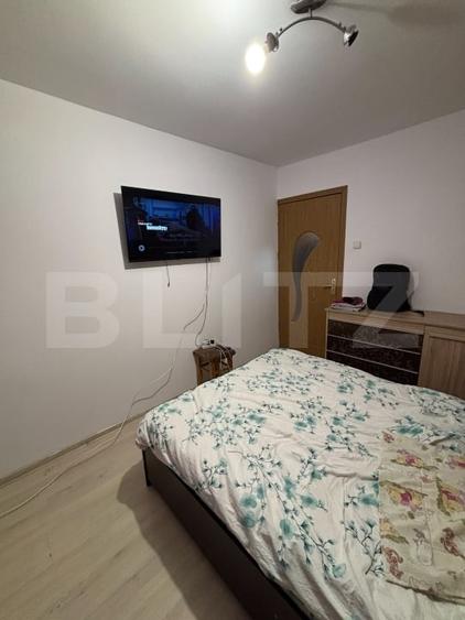 Apartament cu 3 camere decomandat, mobilat în Burdujeni