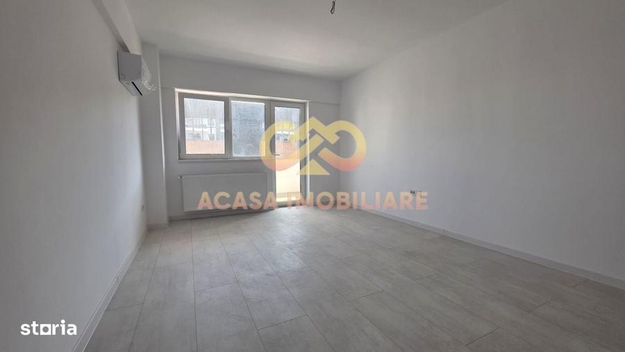 Apartament cu 7 camere decomandat în Galata