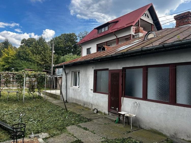 Casă cu 3 camere în Central