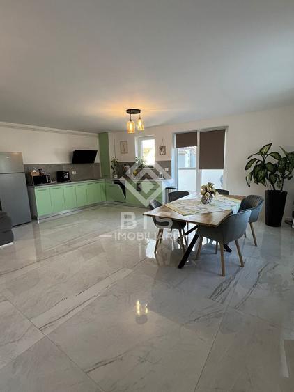 Apartament cu 3 camere decomandat în Nord-Est