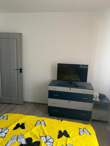 Apartament cu 2 camere decomandat în Berceni