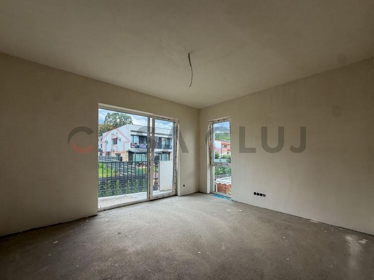 Duplex cu 4 camere cu Canalizare în Mănăștur