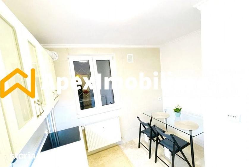 Apartament cu 3 camere decomandat în Titan