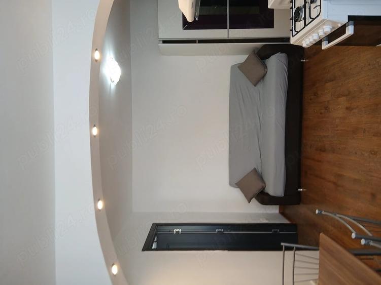 Apartament cu 2 camere decomandat în Precista