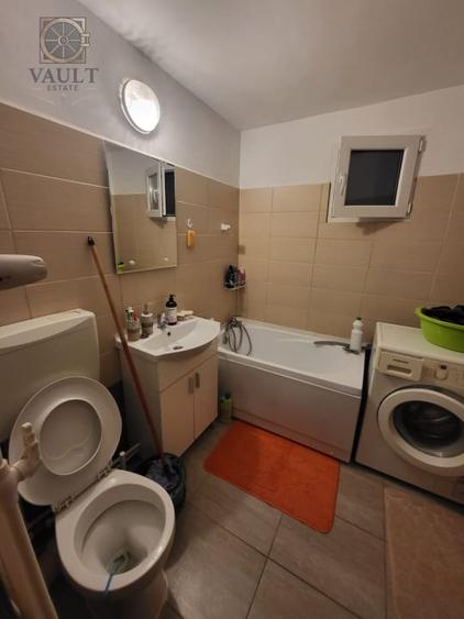 Apartament cu 3 camere decomandat, mobilat în Rahova