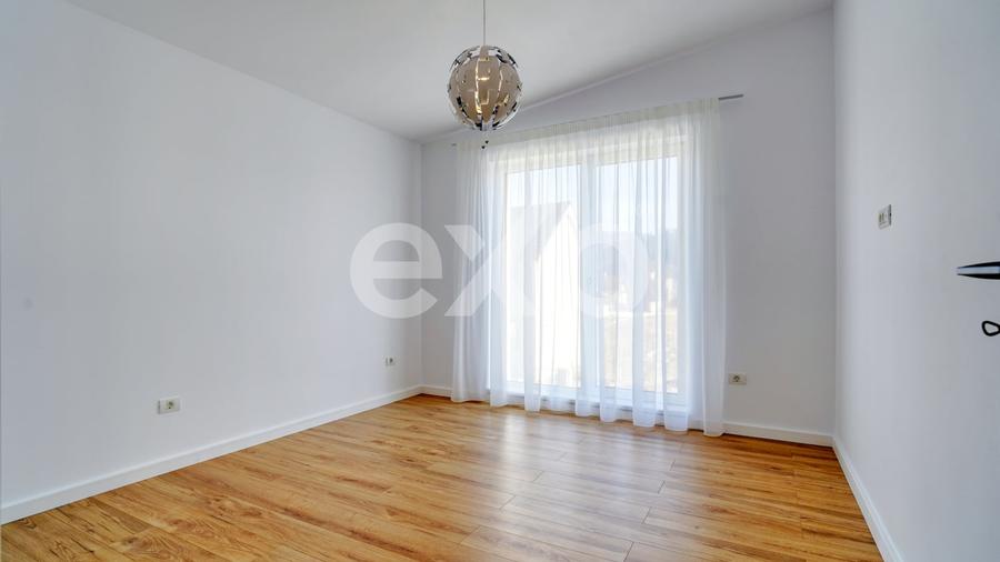 Duplex cu 4 camere cu Canalizare în Râșnov