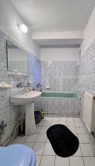 Apartament cu 2 camere semidecomandat, mobilat în Sud-Est
