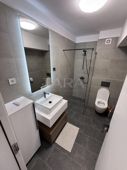 Apartament cu 2 camere semidecomandat în Florești