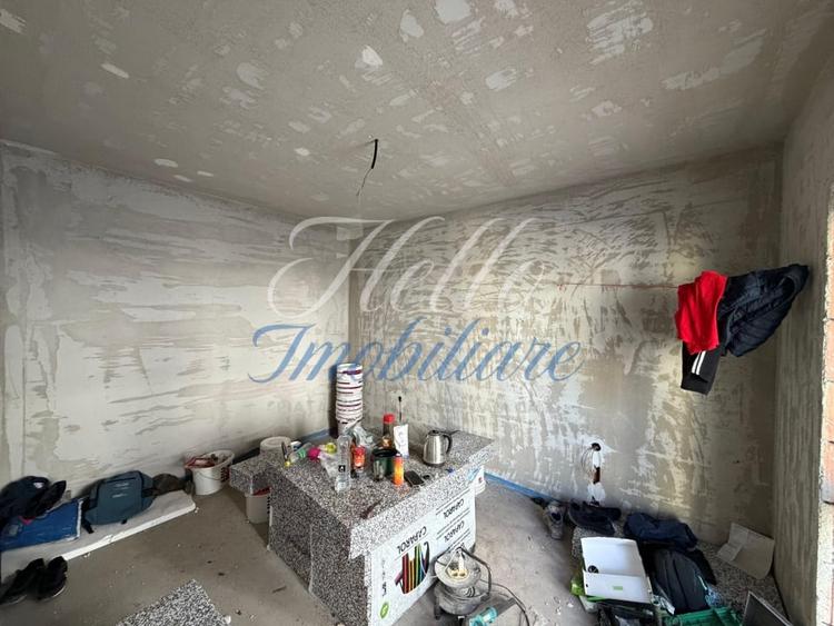Apartament cu 2 camere decomandat în Florești