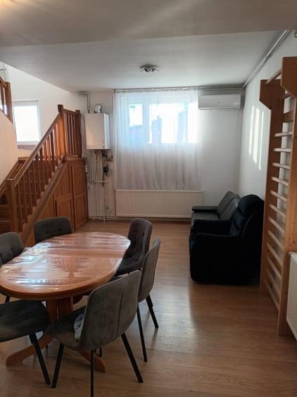 Apartament cu 3 camere în Semicentral