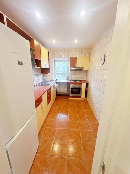 Apartament cu 2 camere decomandat, mobilat în Central