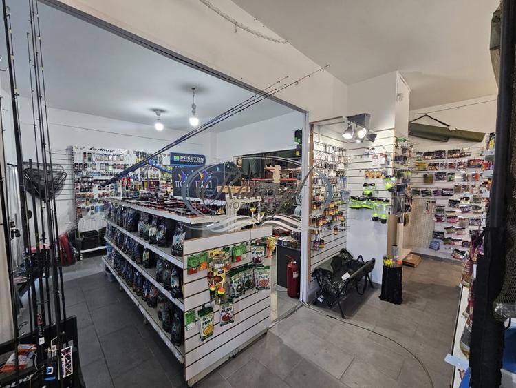 Spațiu comercial, de 96.230003356934 mp, în Gară