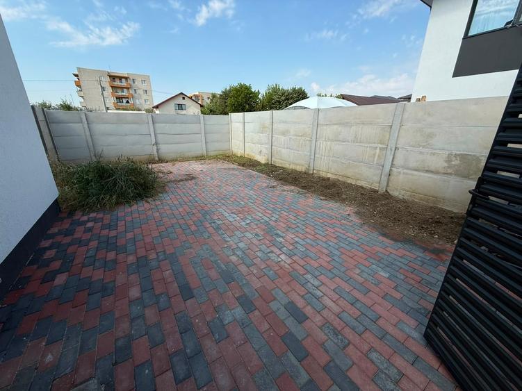 Apartament cu 2 camere în Exterior Est