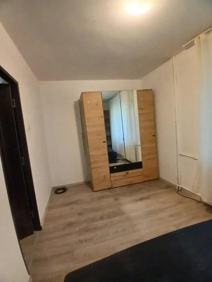 Apartament cu 2 camere semidecomandat în Dacia