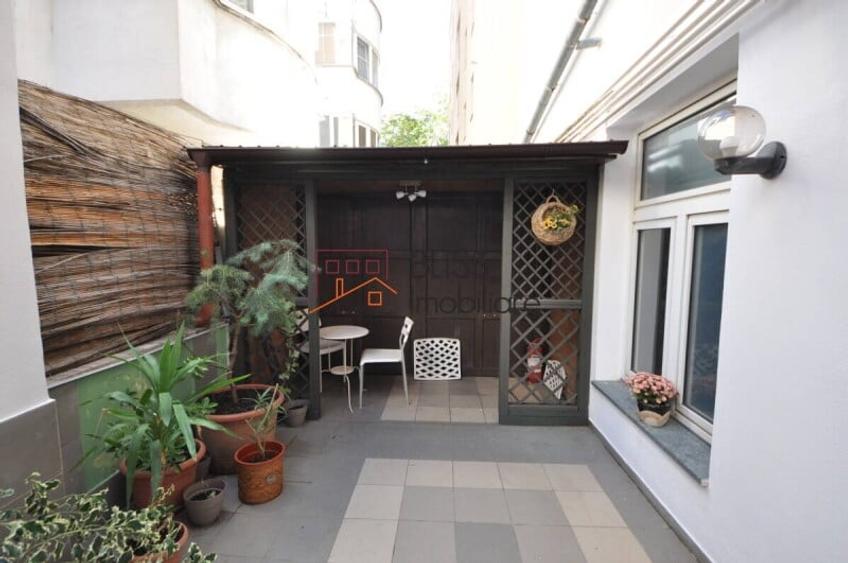 Apartament cu 5 camere decomandat în Herăstrău