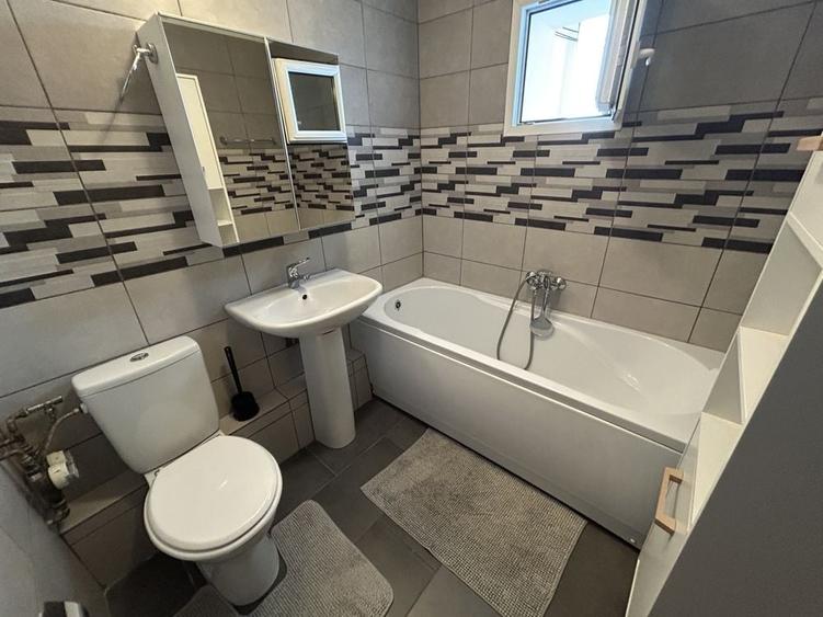 Apartament cu 2 camere decomandat în Parcul Circului