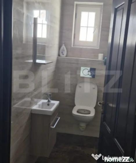 Spațiu comercial, de 300 mp, în Central