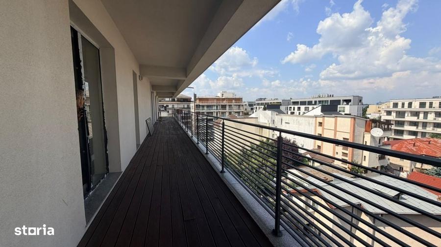 Apartament cu 4 camere în Șoseaua Nordului
