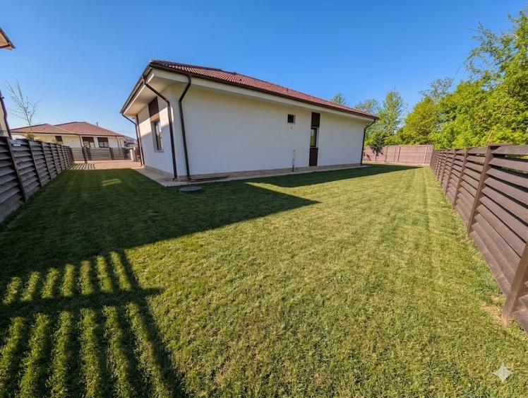 Casă individuală cu 4 camere cu Teren 500 Mp în Corbeanca