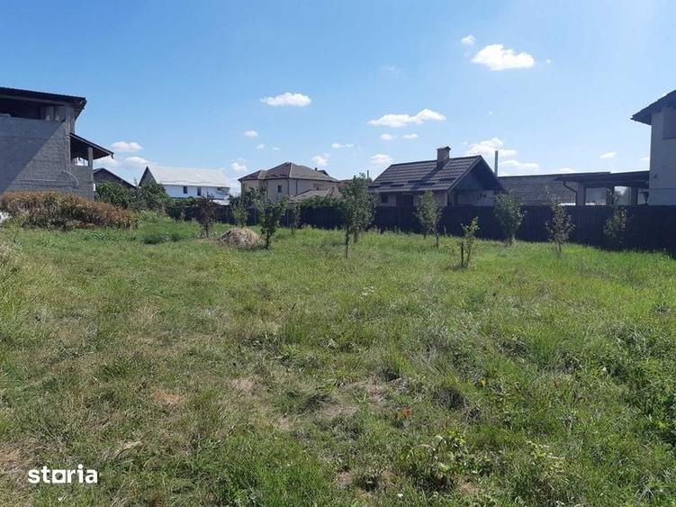 Casă cu 4 camere cu Teren 320 Mp în Bradu