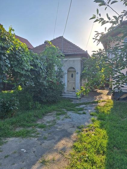Casă cu 4 camere în Goranu