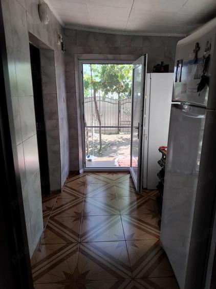 Casă cu 2 camere cu Teren 300 Mp în Lumina