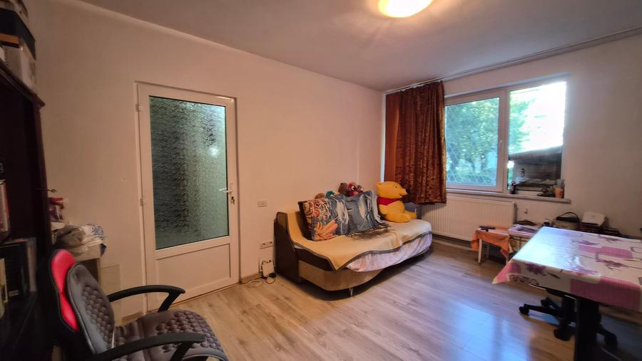 Liceul Traian /OCPI - ap 3 cam, semidecomandat, parter/4, centrala gaze - 6