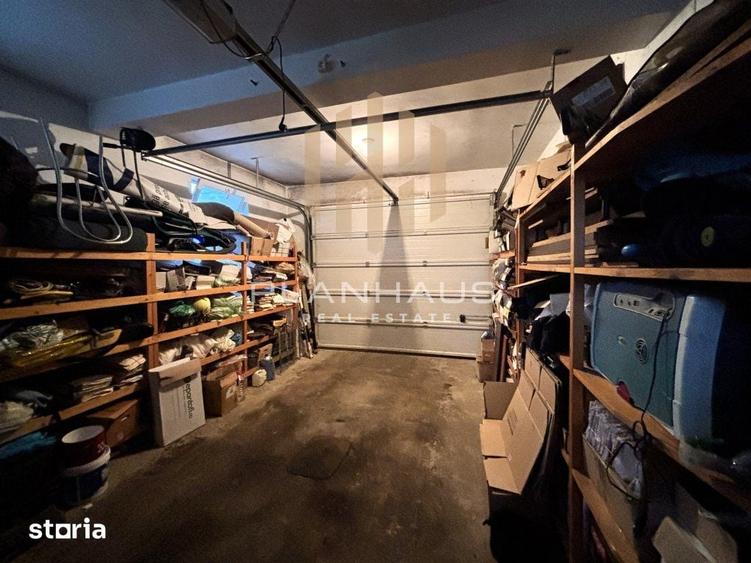 Casă cu 5 camere cu Teren 1200 Mp în Central