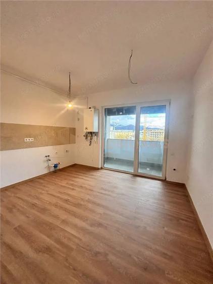 Apartament cu 3 camere în Independenței