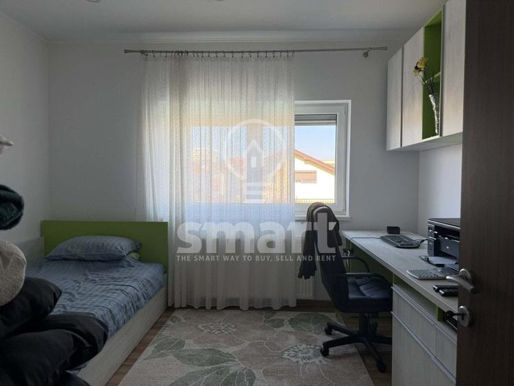 Casă individuală cu 4 camere cu Canalizare în Borhanci