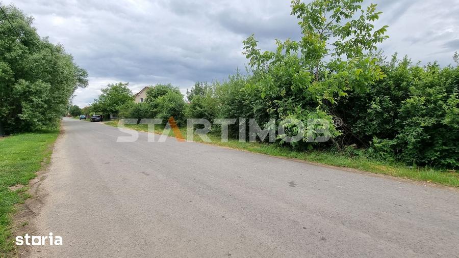 Teren de 500 mp, în Stupini