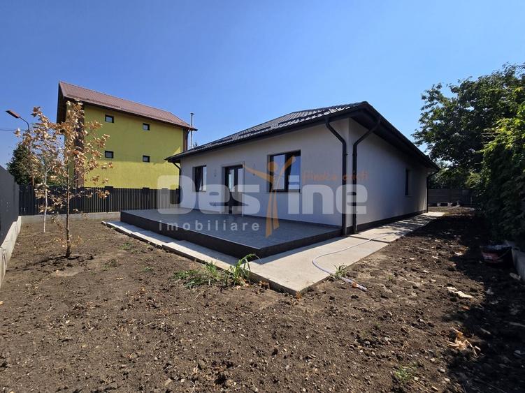 Casă individuală cu 4 camere cu Canalizare în Breazu