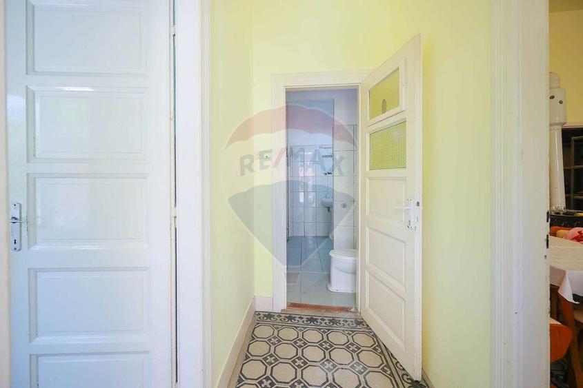 Apartament cu 3 camere semidecomandat în Ultracentral