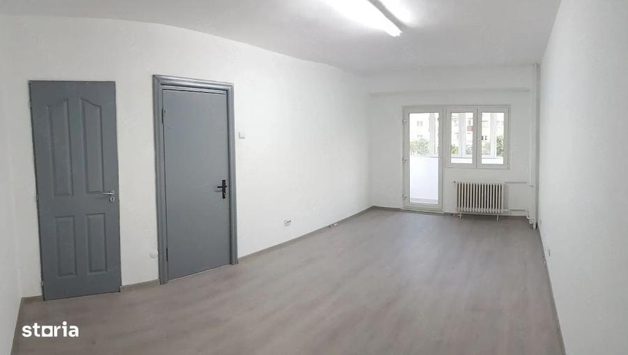 Apartament cu 4 camere în Tineretului