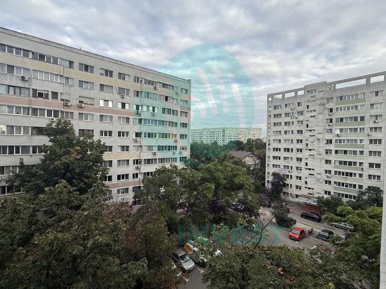 Garsonieră decomandată, mobilată în Dristor