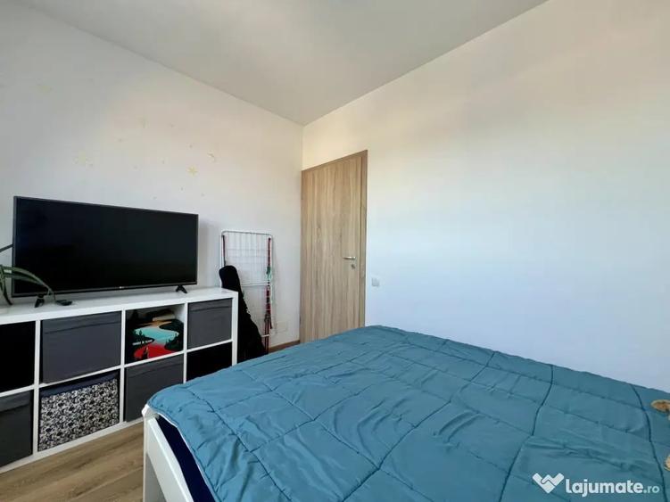 Apartament cu 3 camere semidecomandat în Central
