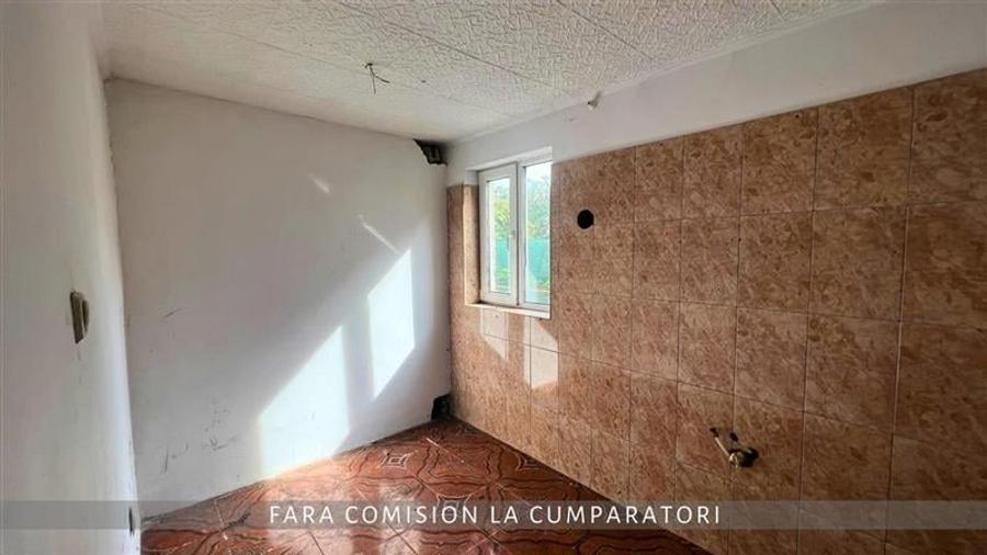 Casă individuală cu 5 camere cu Canalizare în 1 Mai