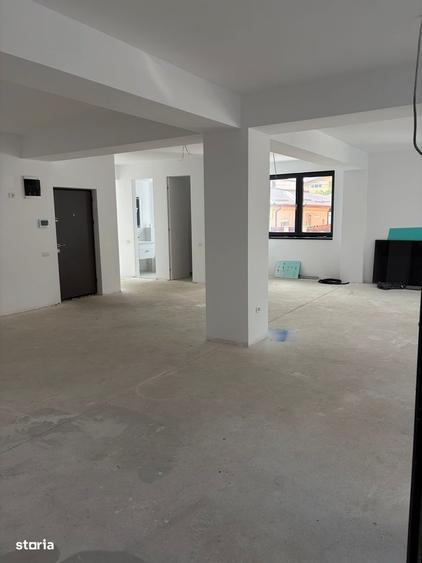 Apartament cu 4 camere în Central