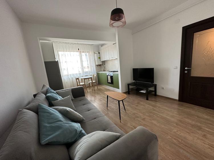 Apartament cu 2 camere decomandat în Central