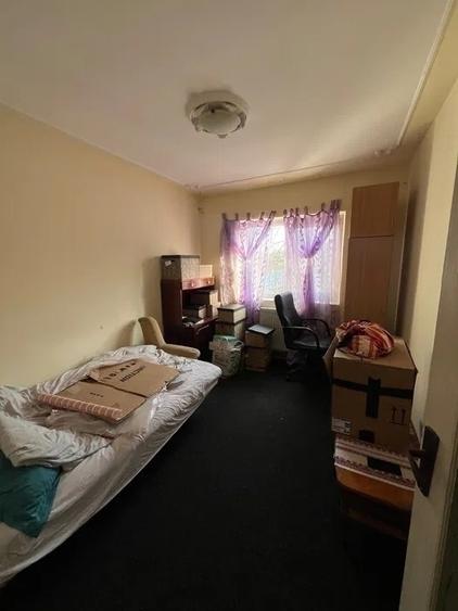 Apartament cu 3 camere decomandat, mobilat în Nicolina