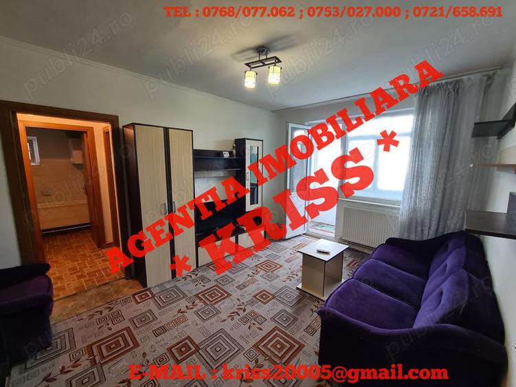Apartament cu 2 camere semidecomandat în Calea București