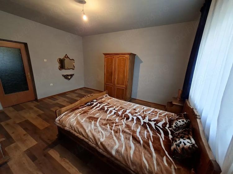 Casă cu 4 camere cu Teren 3000 Mp în Exterior Vest