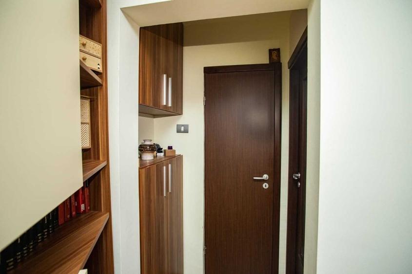 Apartament cu 2 camere semidecomandat în Exterior Vest