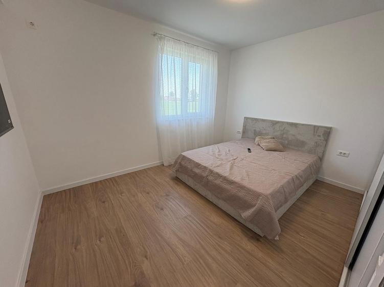 Duplex cu 4 camere cu Canalizare în Berceni
