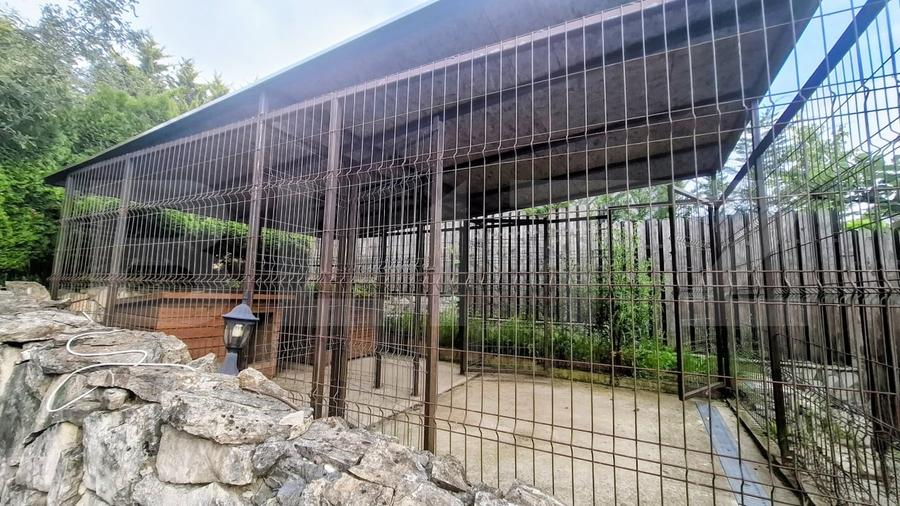 Casă individuală cu 6 camere cu Canalizare în Făget