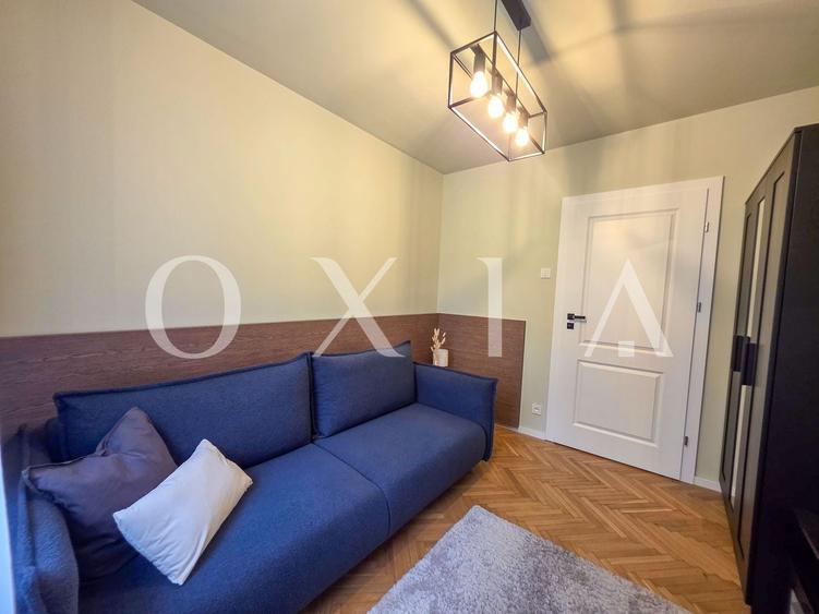 Apartament cu 3 camere semidecomandat, mobilat în Circumvalațiunii