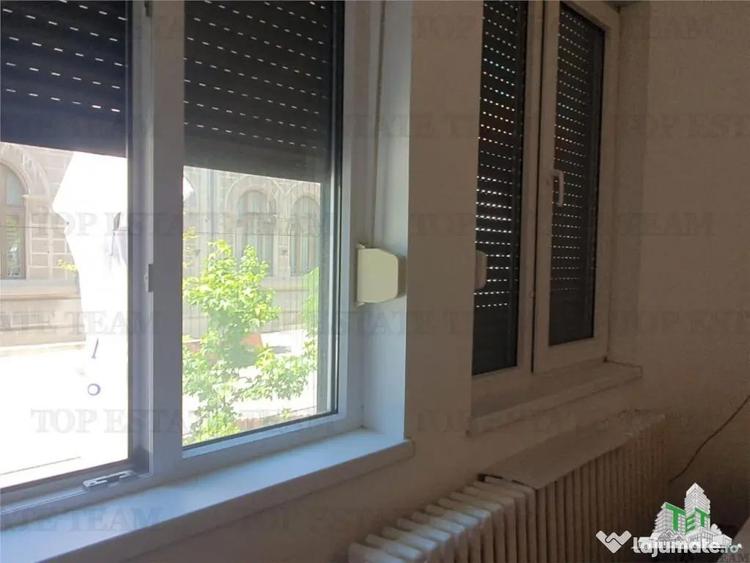 Apartament cu 3 camere decomandat, mobilat în Central